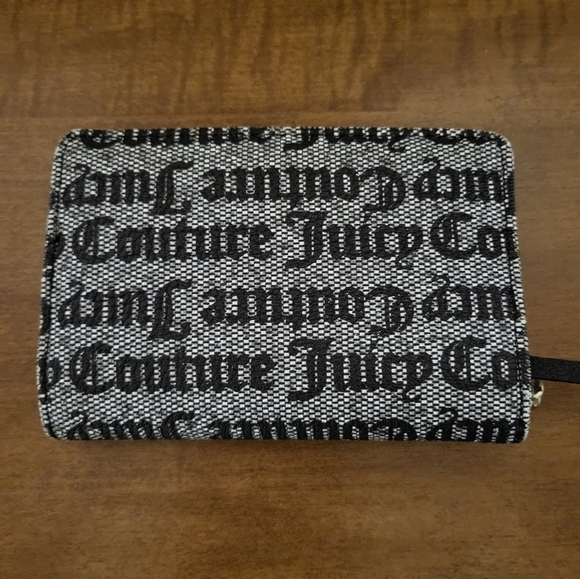 Juicy Couture Snap Wallet - Picture 3 of 5